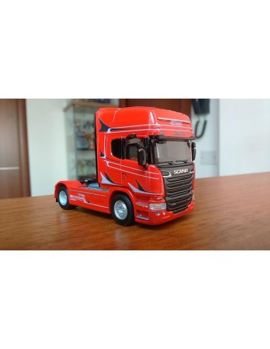 Scania R Red Passion - M62382 model by Falchetti