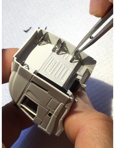 Brackets for lateral wind Iveco 1:87 - 3D - M761