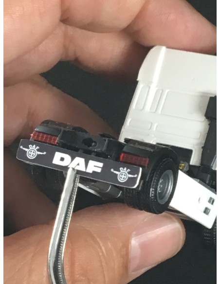 Paraschizzi DAF - 3D - M111D