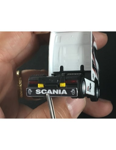 Paraschizzi SCANIA - 3D - M111E Particolare