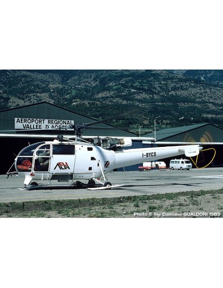 Elisoccorso Val d'Aosta Aérospatiale SA316B Alouette III -  Kit Revell - M43150 by GualdoniD. Elisoccorso Val d'Aosta Aérospatiale SA316B Alouette III -  Kit Revell - M43150 by GualdoniD.