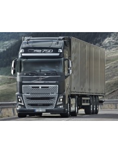 Volvo FH16 750 XL - front logos - M67130A
