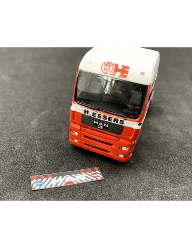 Paraschizzi MAN - 3D - M112A particolare