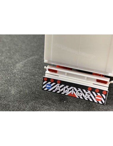 Paraschizzi ADIGE - 3D - M112F particolare