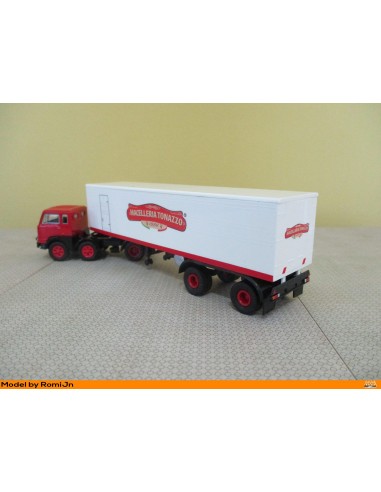 Macelleria Tonazzo - M62602 FIAT 693 trattore retro