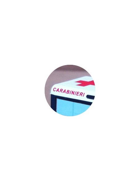 Ambulanza Carabinieri per Defender 110 modello Busch - M32131 particolare lato Ambulanza Carabinieri per Defender 110 modello Busch - M32131 particolare lato