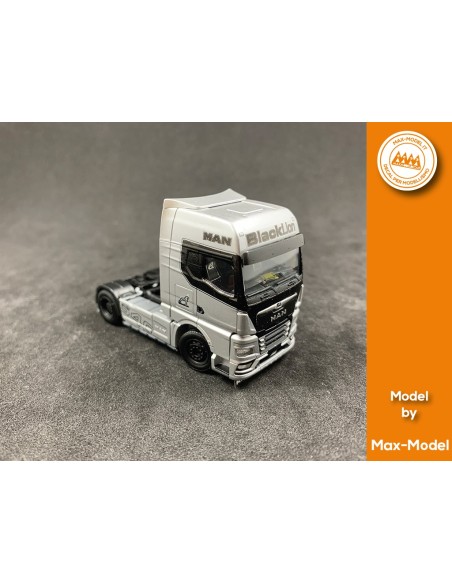 MAN TGX 2020 Black Lion - M62824 modello lato dx MAN TGX 2020 Black Lion - M62824 modello lato dx