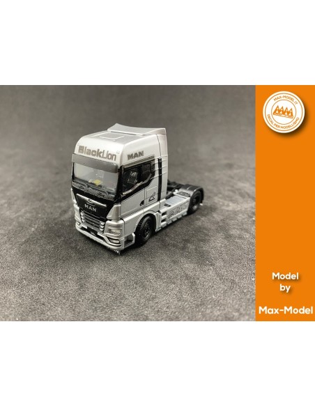 MAN TGX 2020 Black Lion - M62824 modello lato sx MAN TGX 2020 Black Lion - M62824 modello lato sx