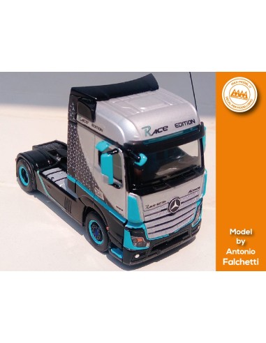 Mercedes Actros MP4 Race Edition - M62484 right side model