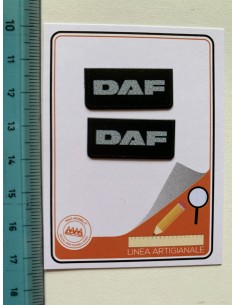 Paraschizzi piccoli con scritta DAF 1:24 - 3D - M718A misure