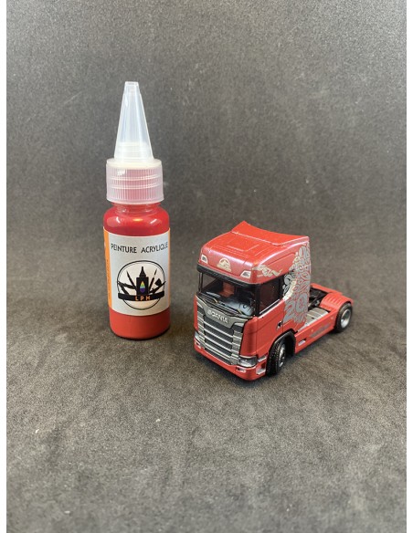 Color Iveco Red IC028 - Le Petit Matos - LPM201 with model Color Iveco Red IC028 - Le Petit Matos - LPM201 with model