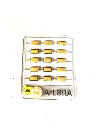 Orange marker lights 1:24 - 3D - M811A