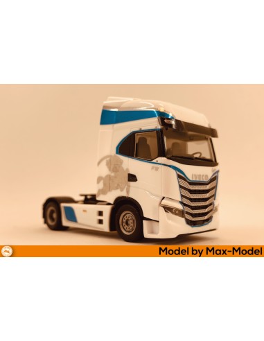 Pegaso Iveco S-Way 75° anniversary - M62860 right model