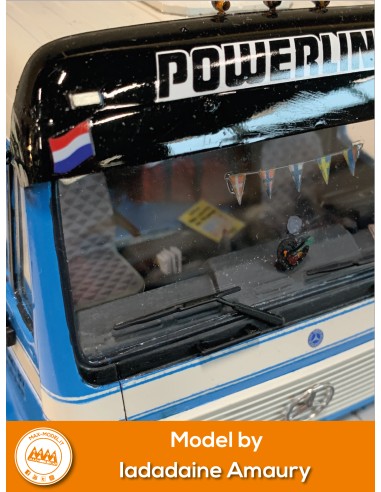 Triangular Front windscreen Flags - 1:24 - 3D - M849A model by Amaury Iadadaine 2